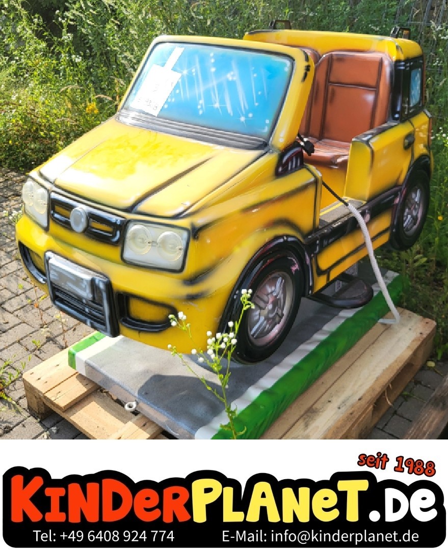 Kompaktes Cabrio Auto in Gelb