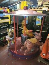 Zoo Music-Karussell, Karussell mit 3 schönen Tierfiguren