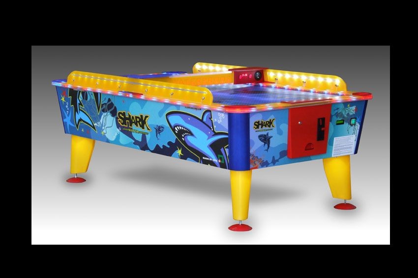 Wasserfester Airhockey-Tisch im Hai-Design groß